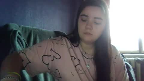 butterfly18988 online show from December 5, 2025, 9:18 am