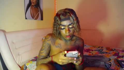 butterfly_rouse online show from November 2, 2025, 8:33 pm