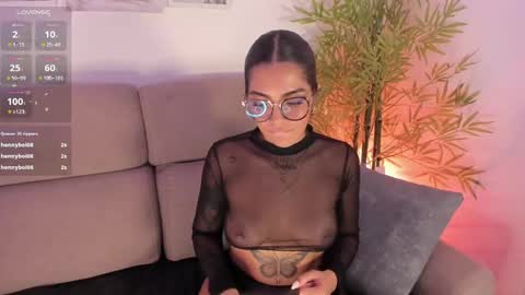 Snapshot of butterflyy1 chatting on December 4, 2024, 12:08 am butterflyy1 online show from December 4, 2024, 12:08 am