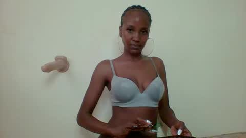 Snapshot of buttter_cup chatting on January 29, 2025, 11:20 am Claudia online show from January 29, 2025, 11:20 am