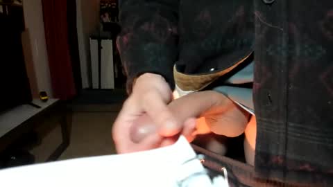 Snapshot of buttynomad chatting on November 2, 2025, 5:21 am buttynomad online show from November 2, 2025, 5:21 am