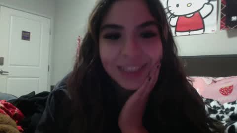 mia online show from March 11, 2025, 6:32 am