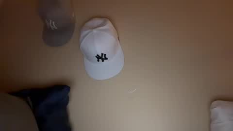 Snapshot of buzz5127 chatting on March 12, 2025, 3:02 am buzz5127 online show from March 12, 2025, 3:02 am