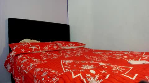     online show from November 18, 2025, 6:01 pm