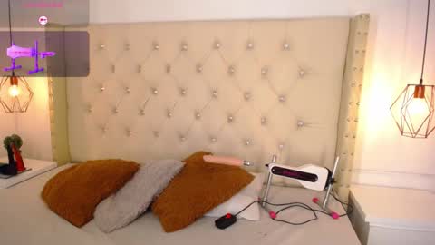 Snapshot of bycandy_ chatting on November 14, 2025, 1:32 pm bycandy_ online show from November 14, 2025, 1:32 pm