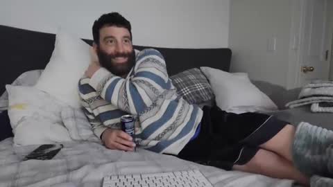 Snapshot of c2cmee chatting on January 22, 2025, 6:31 am c2cmee online show from January 22, 2025, 6:31 am