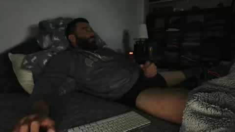 Snapshot of c2cmee chatting on October 14, 2025, 12:50 pm c2cmee online show from October 14, 2025, 12:50 pm