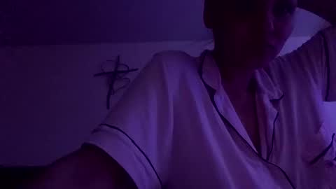 Snapshot of calishop1 chatting on February 9, 2025, 3:34 pm calishop1 online show from February 9, 2025, 3:34 pm