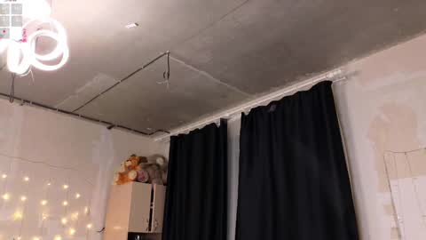 Dasha       inst       dasha is nice online show from March 4, 2025, 12:50 am