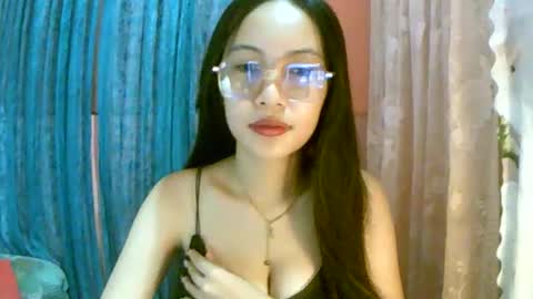 Snapshot of calla_freya chatting on October 5, 2025, 5:06 am Freya online show from October 5, 2025, 5:06 am