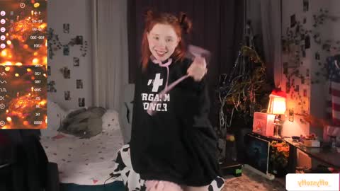 Snapshot of callmeeffy chatting on January 5, 2025, 4:38 pm Effyblonde follow my telegram channel for more content3 online show from January 5, 2025, 4:38 pm