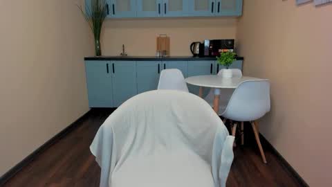 Snapshot of callmemargo chatting on November 21, 2025, 1:10 pm Im Margo where is my Joker online show from November 21, 2025, 1:10 pm