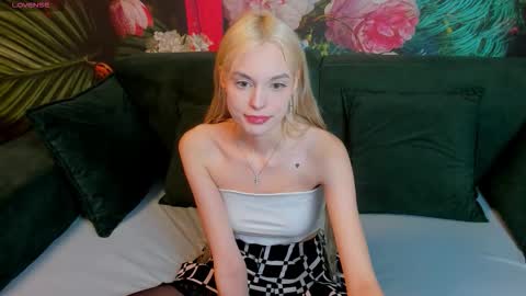 Snapshot of callmemargo chatting on November 23, 2025, 1:22 pm Im Margo where is my Joker online show from November 23, 2025, 1:22 pm