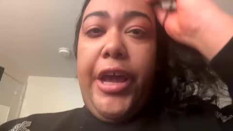 Snapshot of cals9x chatting on January 20, 2025, 1:18 am camzxoxox online show from January 20, 2025, 1:18 am