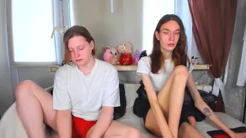 Snapshot of calvin_kevin_grem chatting on October 19, 2025, 6:03 am Calvin Kevin Grem online show from October 19, 2025, 6:03 am