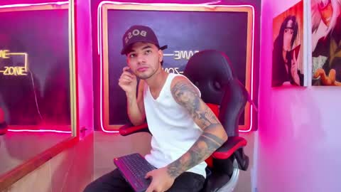 Snapshot of calvin_parker chatting on September 27, 2025, 4:28 am Calvin online show from September 27, 2025, 4:28 am
