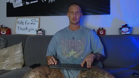 Calvin  online show from December 21, 2024, 7:27 pm