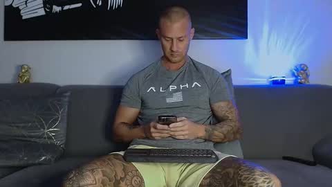 Calvin  online show from January 15, 2025, 6:33 am