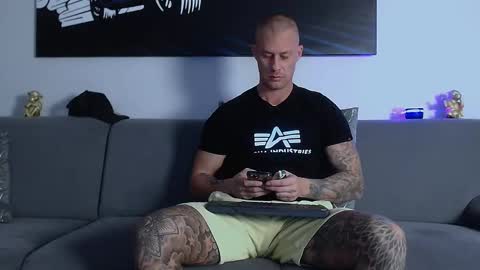 Calvin  online show from January 18, 2025, 11:11 pm