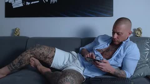 Calvin  online show from February 6, 2025, 1:05 am