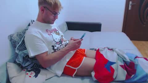 Snapshot of calvinjohnlad chatting on January 12, 2025, 10:33 pm Calvinjohnlad online show from January 12, 2025, 10:33 pm