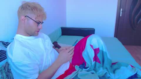 Snapshot of calvinjohnlad chatting on January 20, 2025, 6:31 am Calvinjohnlad online show from January 20, 2025, 6:31 am