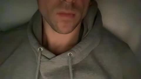 calvinzz online show from November 17, 2025, 6:24 pm