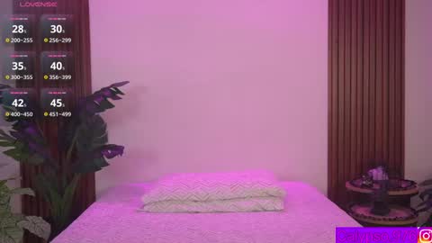 Calypso and Kayla online show from November 18, 2025, 12:49 am