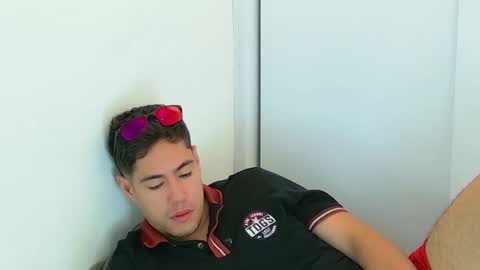 Snapshot of camara110 chatting on November 12, 2025, 7:03 pm camara110 online show from November 12, 2025, 7:03 pm