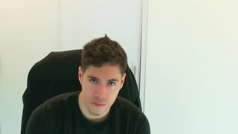 Snapshot of camara110 chatting on November 25, 2025, 8:20 pm camara110 online show from November 25, 2025, 8:20 pm