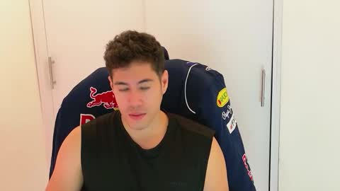 Snapshot of camara110 chatting on December 2, 2025, 2:06 am camara110 online show from December 2, 2025, 2:06 am