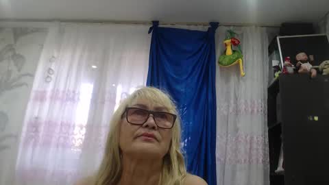 Snapshot of camdiva1 chatting on September 27, 2025, 11:59 am CamDiva1 online show from September 27, 2025, 11:59 am