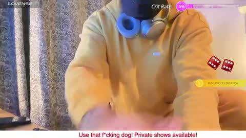 Snapshot of camdogfr chatting on January 9, 2025, 11:45 pm camdogfr online show from January 9, 2025, 11:45 pm