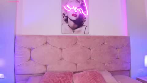 Camelia Smith online show from December 14, 2024, 3:18 am