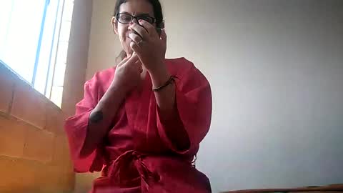 Mara Catalina Romero Ordez online show from February 17, 2025, 4:37 pm