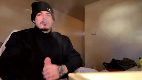 Snapshot of camerondt chatting on December 28, 2024, 10:13 pm camerondt online show from December 28, 2024, 10:13 pm