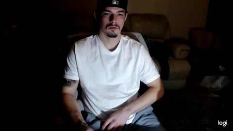 Snapshot of camerondt chatting on January 1, 2025, 3:02 am camerondt online show from January 1, 2025, 3:02 am