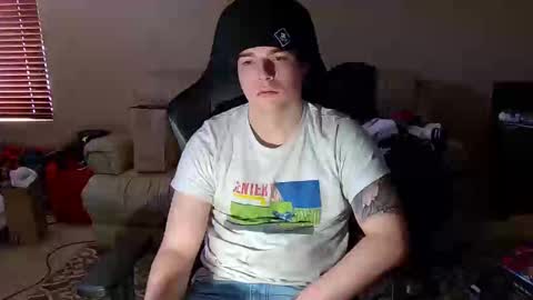 Snapshot of camerondt chatting on February 20, 2025, 5:40 pm camerondt online show from February 20, 2025, 5:40 pm