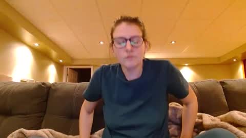 Snapshot of camforfunmoment chatting on January 17, 2025, 1:36 am camforfunmoment online show from January 17, 2025, 1:36 am