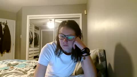 Snapshot of camforfunmoment chatting on November 4, 2025, 12:54 am camforfunmoment online show from November 4, 2025, 12:54 am