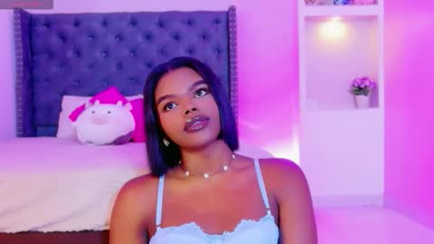 camiestrada online show from November 8, 2025, 3:39 am