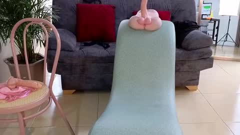 Snapshot of camil_milfdream chatting on February 2, 2025, 5:26 pm Camil online show from February 2, 2025, 5:26 pm