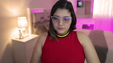 Camila buitrago online show from December 15, 2024, 2:59 pm