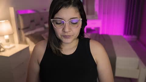 Camila buitrago online show from December 29, 2024, 10:47 pm