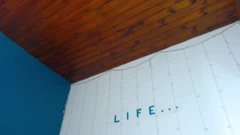 Snapshot of camila_delarosa chatting on December 11, 2024, 3:58 pm camila online show from December 11, 2024, 3:58 pm