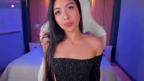 Snapshot of camila_dupont chatting on September 24, 2025, 3:54 am Camila online show from September 24, 2025, 3:54 am