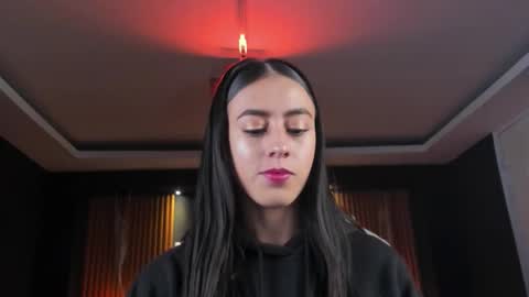 camila_martinez9 online show from October 23, 2025, 11:31 am