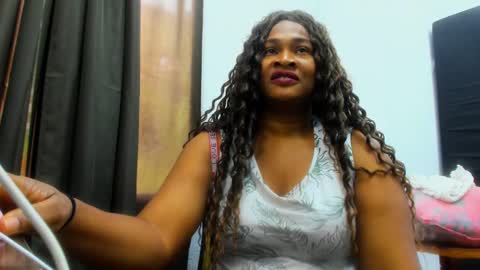 Snapshot of camila_sandoval_01 chatting on February 14, 2025, 7:12 pm Camila online show from February 14, 2025, 7:12 pm