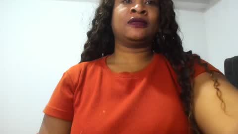 Snapshot of camila_sandoval_01 chatting on February 28, 2025, 12:43 am Camila online show from February 28, 2025, 12:43 am
