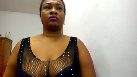 Snapshot of camila_sandoval_01 chatting on October 24, 2025, 9:06 am Camila online show from October 24, 2025, 9:06 am